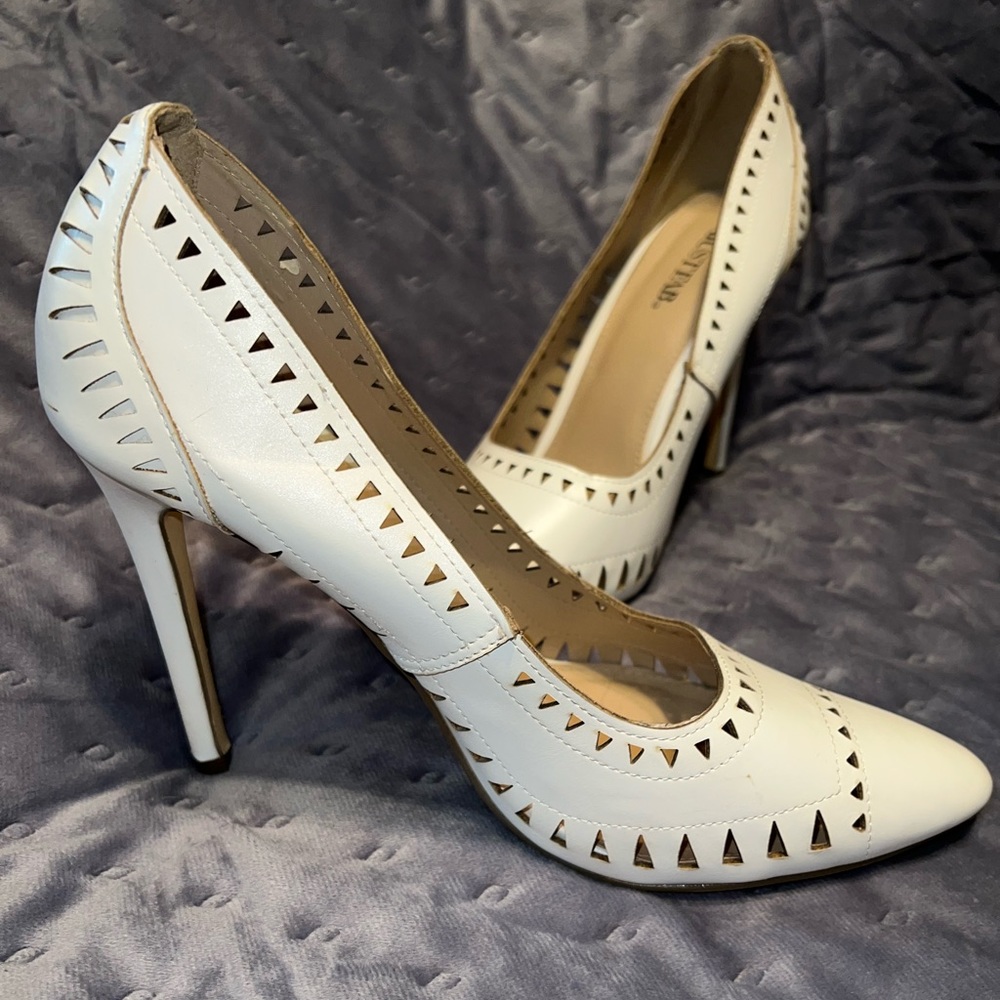 Just Fab white heels